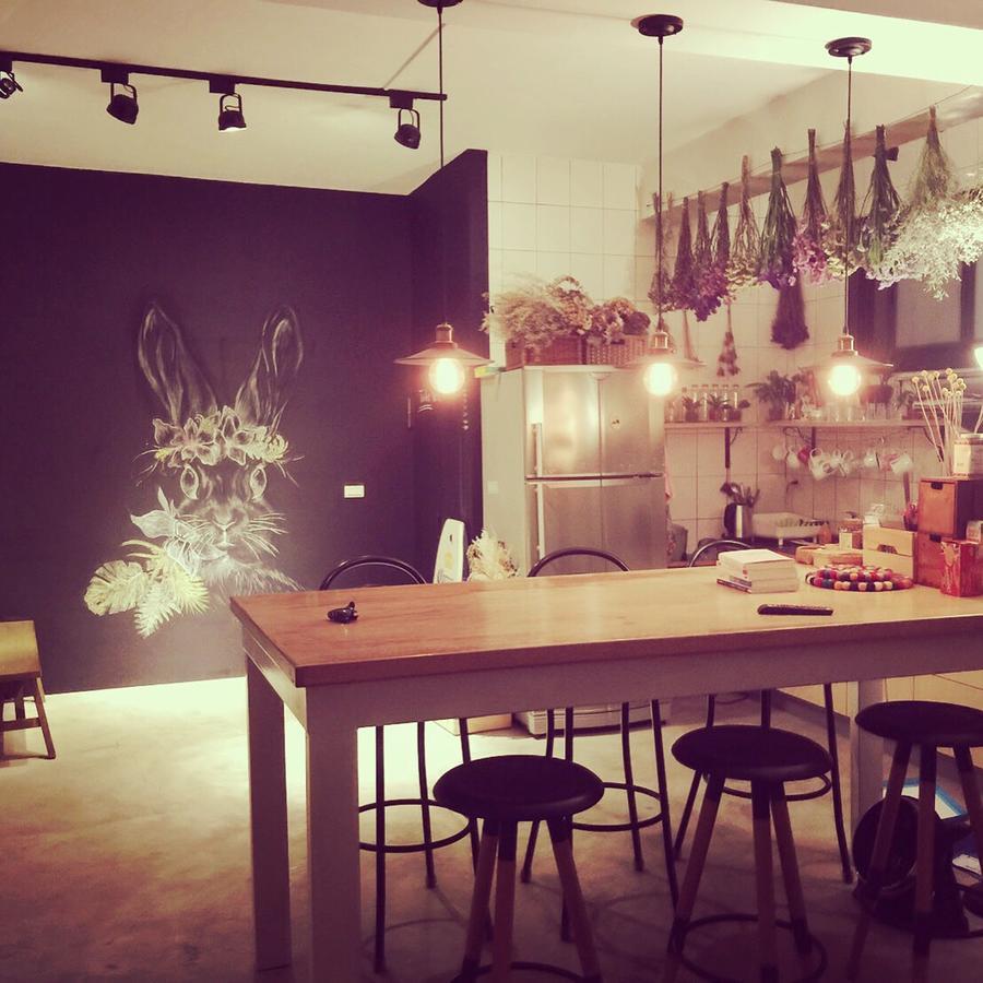 Home In Tainan Bagian luar foto