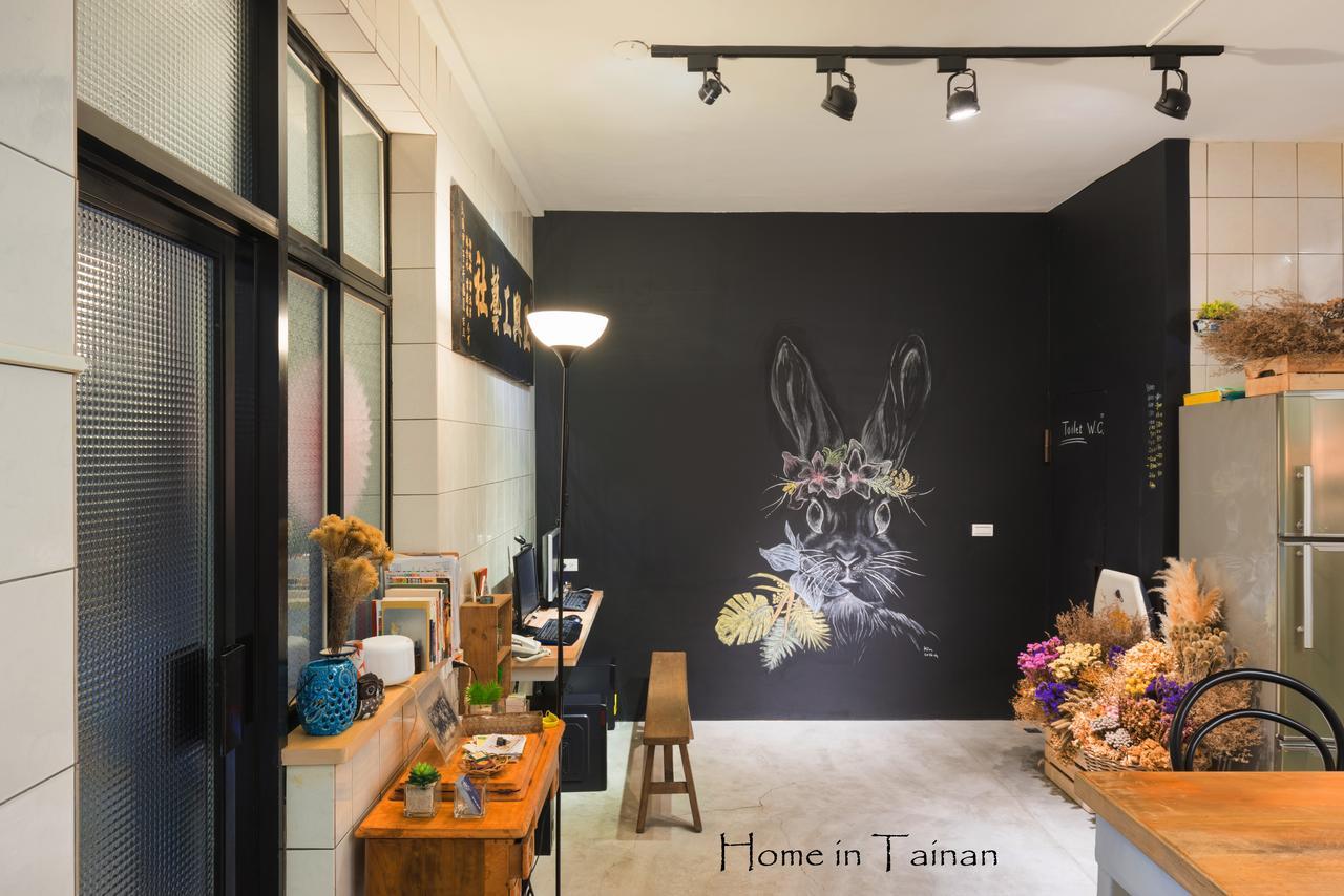 Home In Tainan Bagian luar foto